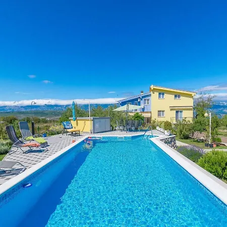 Spacious In Podgradina With Pool Posedarje